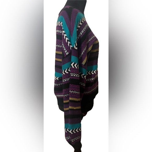 Ladies puff sleeve/batwing sweater - Picture 5 of 6